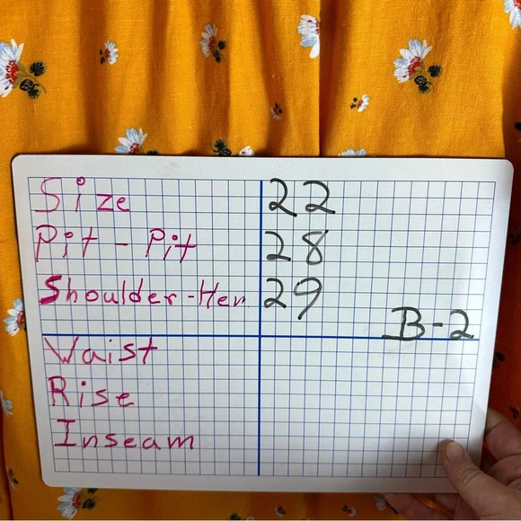 Loft plus 55% Linen Gold-Orange Floral Blouse with Buttons Down Back plus size - Picture 9 of 9